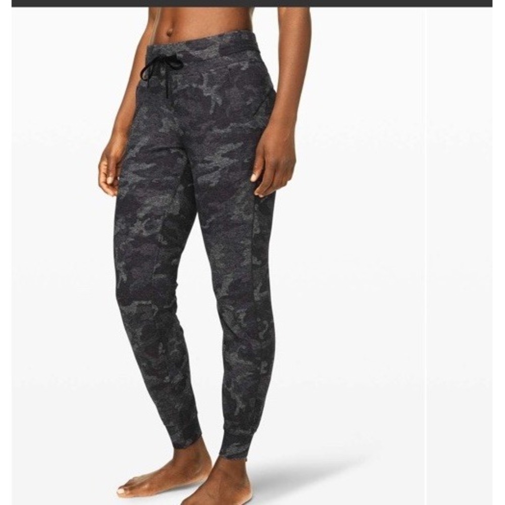 Lululemon‎ Ready To Rulu Jogger Heritage Camo Jacquard Black Lunar Rock Size 4